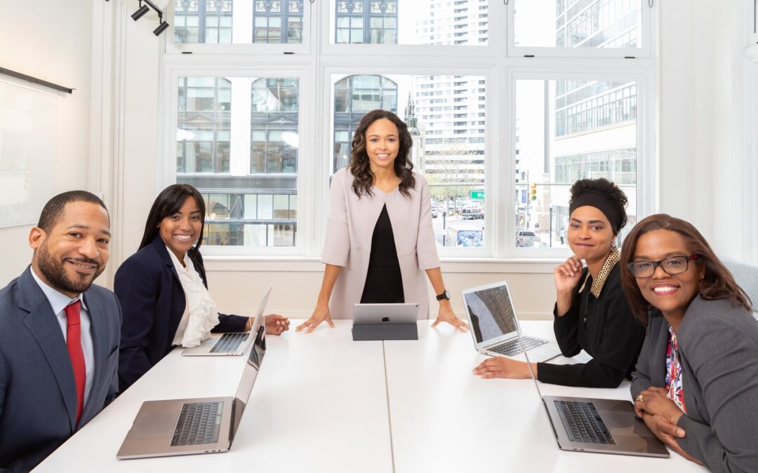 En donde poner los reflectores, para el desarrollo de los líderes