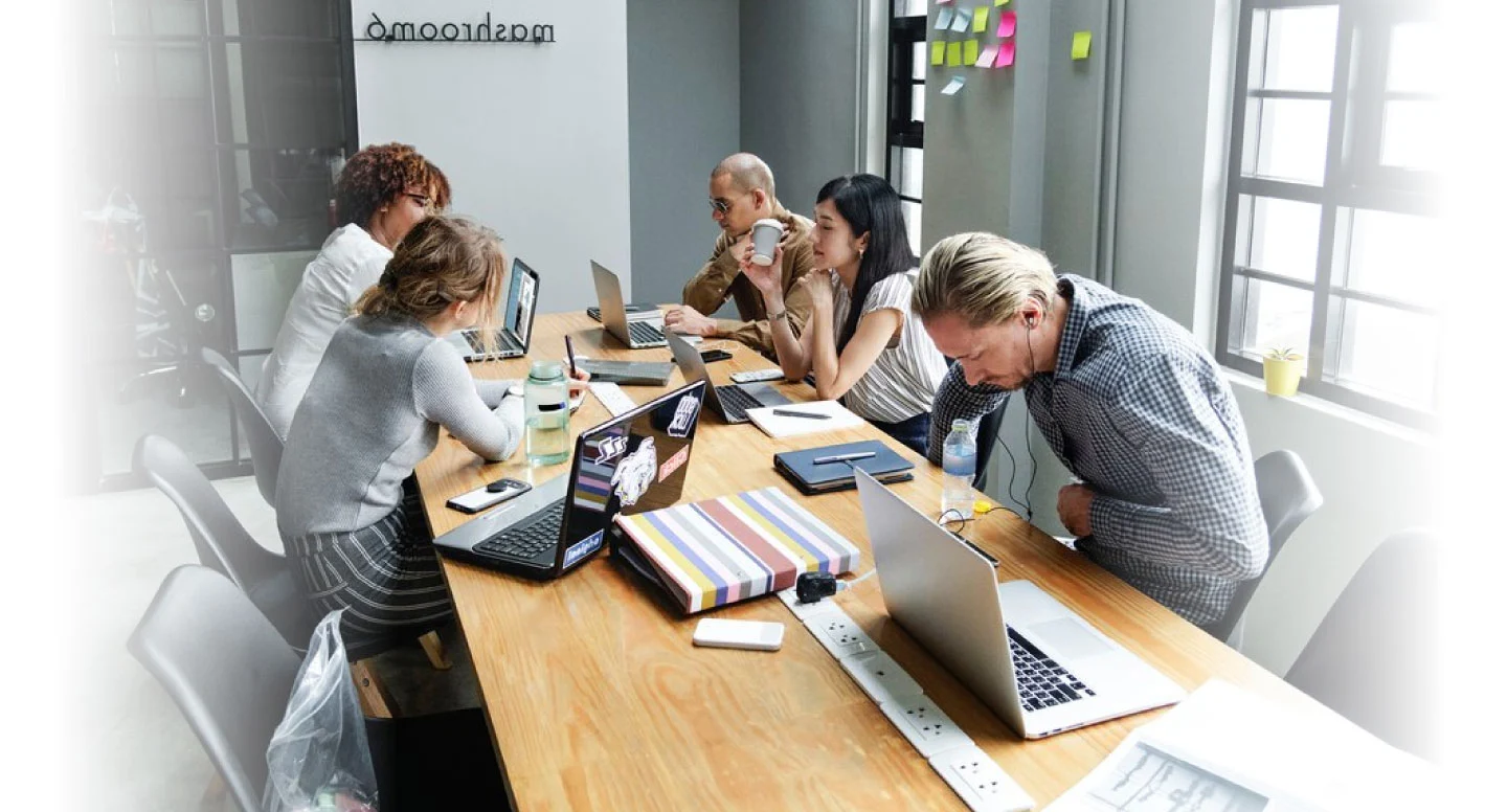 Imagen de grupo de trabajo en relación con la prueba de Clima Laboral de Psigma Corp
